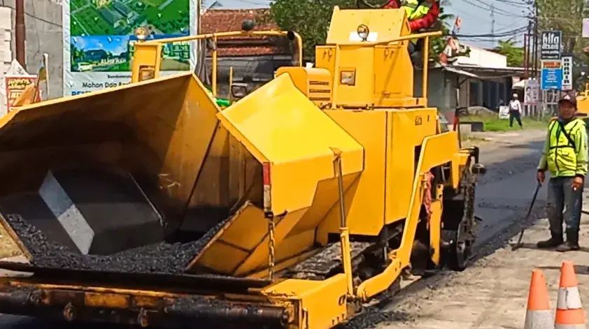 biaya pengaspalan jalan tanah abang