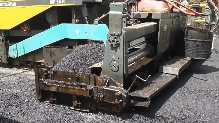 kontraktor aspal hotmix tamansari