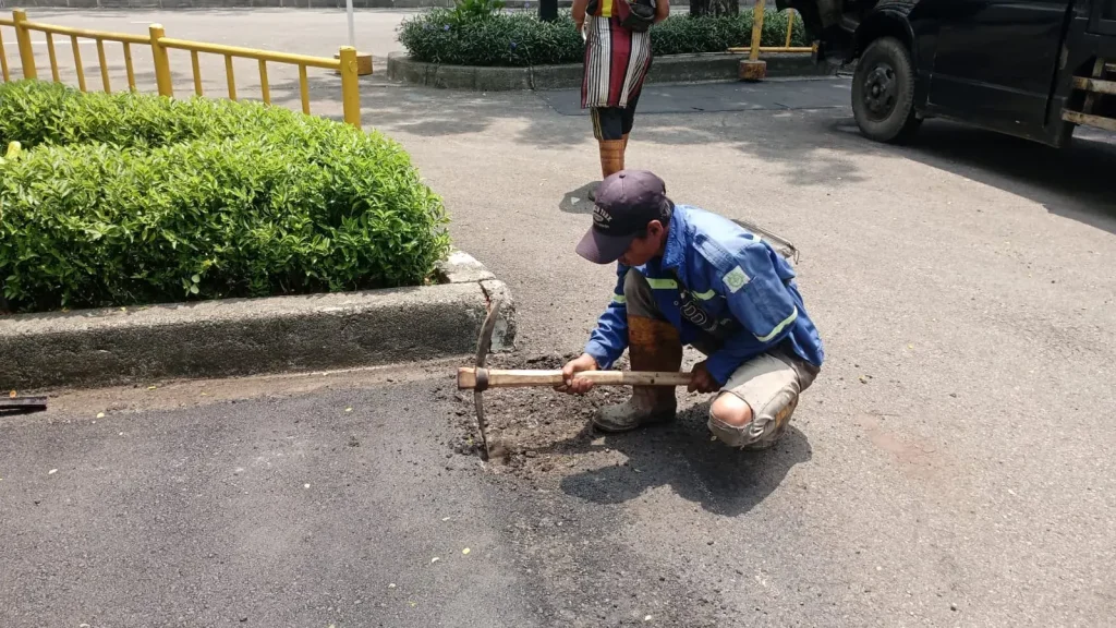 Kontraktor Jalan Bekasi (3)